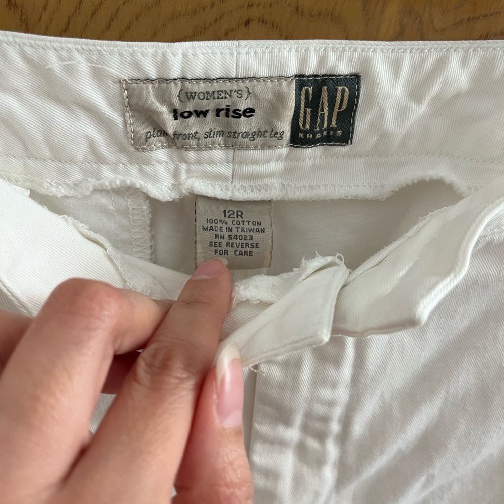 GAP Low Rise Pants - Picture 2 of 4